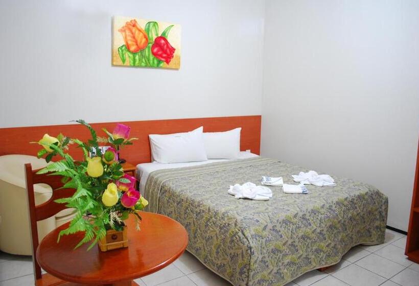 חדר סטנדרט יחיד, Poyares