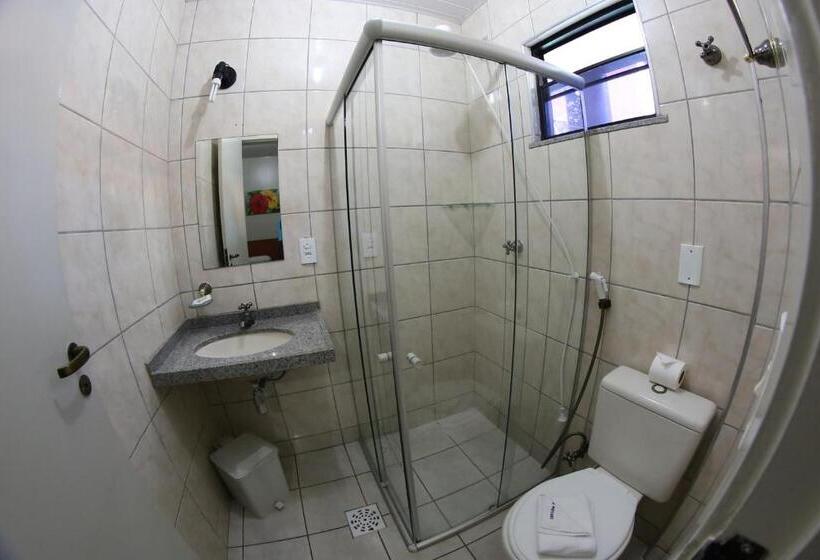 חדר סטנדרט יחיד, Poyares