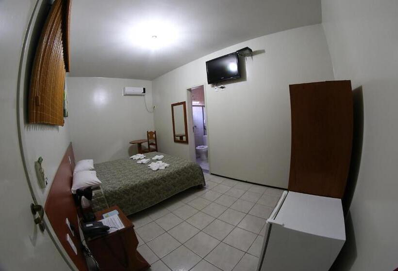 חדר סטנדרט יחיד, Poyares