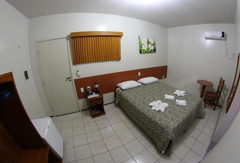 חדר סטנדרט יחיד, Poyares