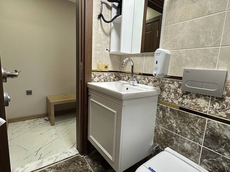 이코노미 트리플 룸, Poyraz Hotel Uzungöl