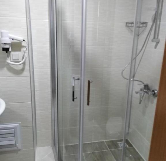 اتاق استاندارد چهار تخته, Sarp Hotel Kadriye