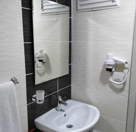 اتاق استاندارد چهار تخته, Sarp Hotel Kadriye