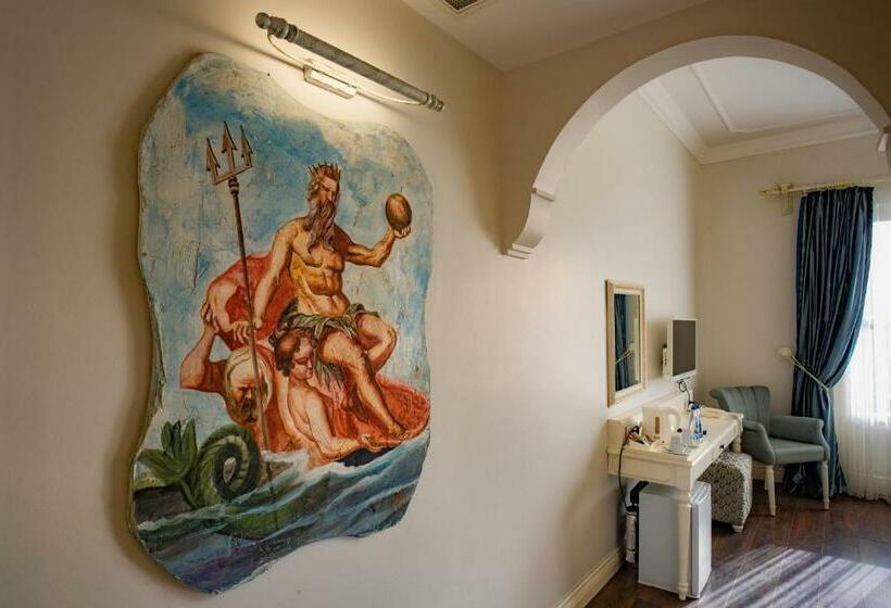 اتاق لوکس, Vinifera Ephesus