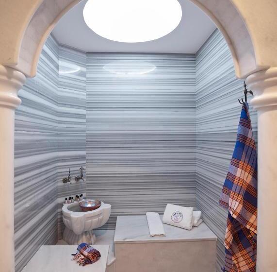 اتاق لوکس, Vinifera Ephesus