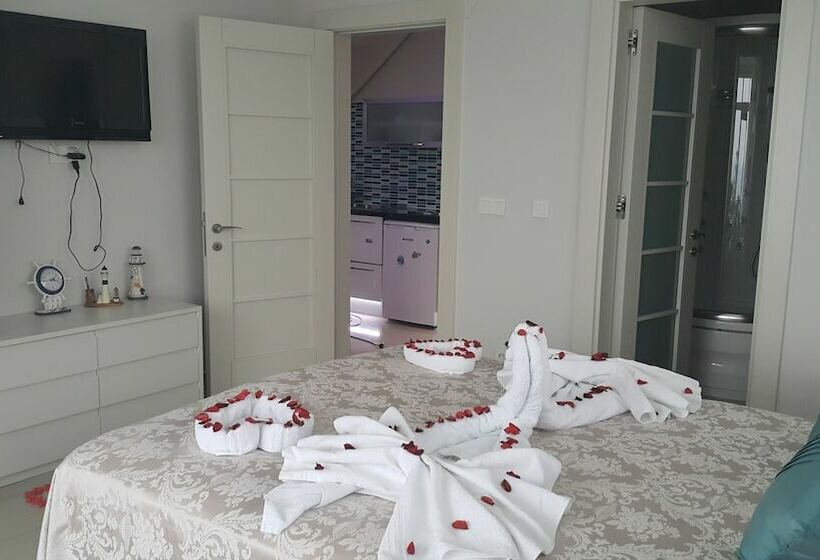带海景的复工套房, Yasemin Suite