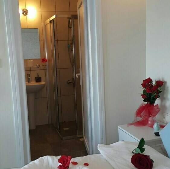 海景标准间带阳台, Yasemin Suite