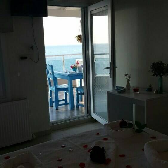 جناح ديلوكس مطل على البحر, Yasemin Suite