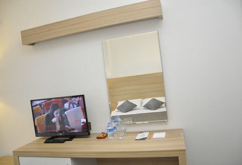 اتاق استاندارد یک نفره, Ozyigit Otel