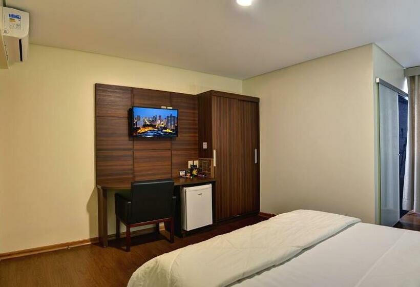 디럭스 룸, Porto Minas Hotel E Convenções