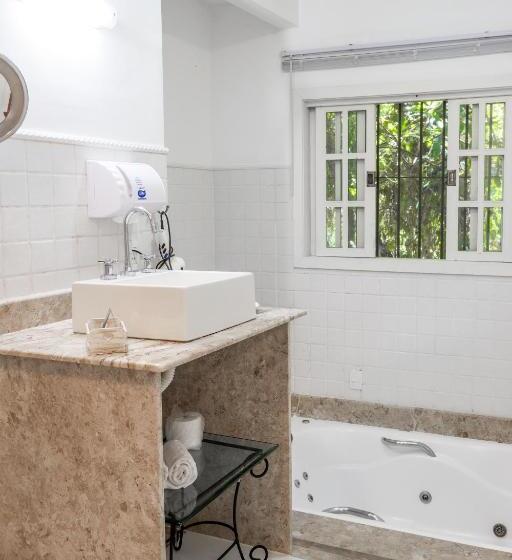 سوئیت با وان آب گرم, Bomtempo Ii Chales By Castelo Itaipava