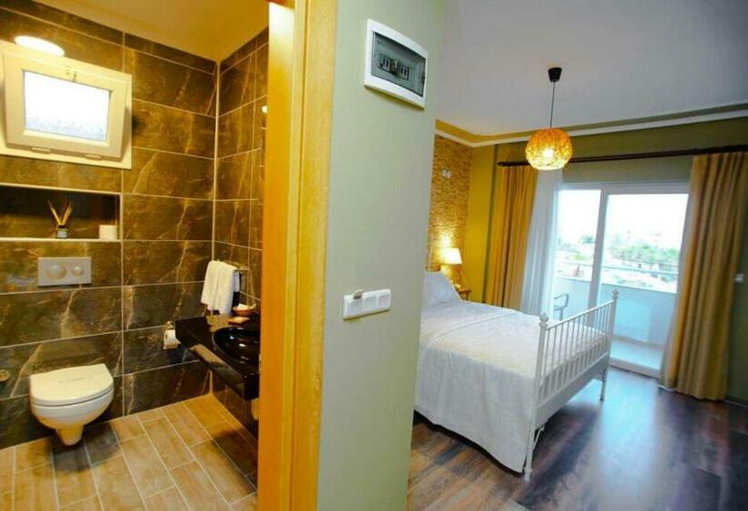 Трехместный Номер Deluxe Вид на Море, Urla Zeytin