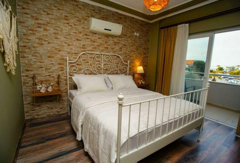 Трехместный Номер Deluxe Вид на Море, Urla Zeytin