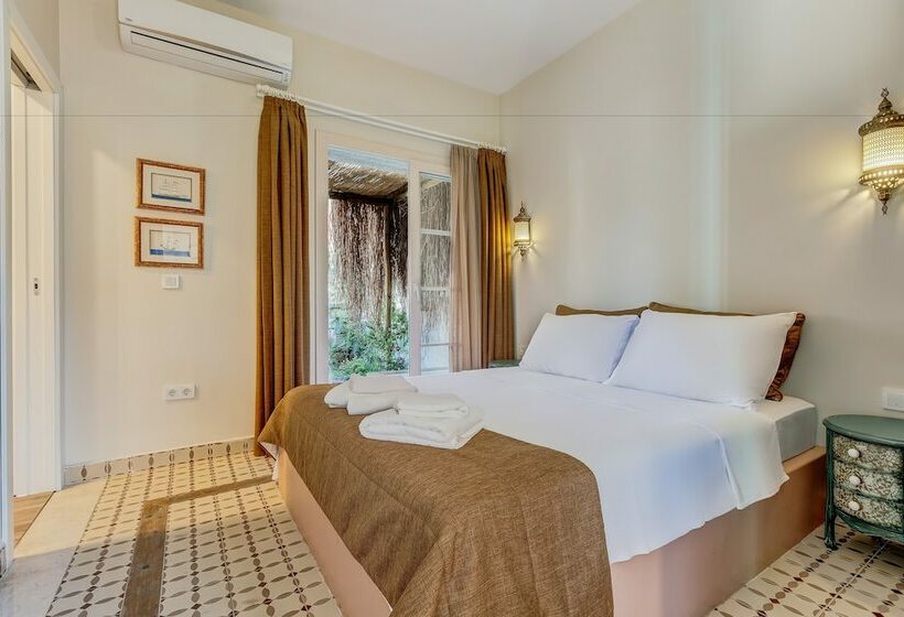 Quarto Estandar com Terraço, Vespera