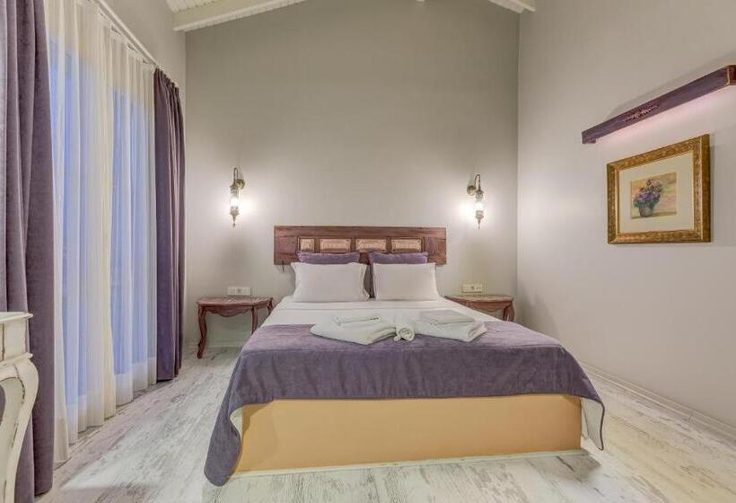 Habitació Estàndard, Vespera