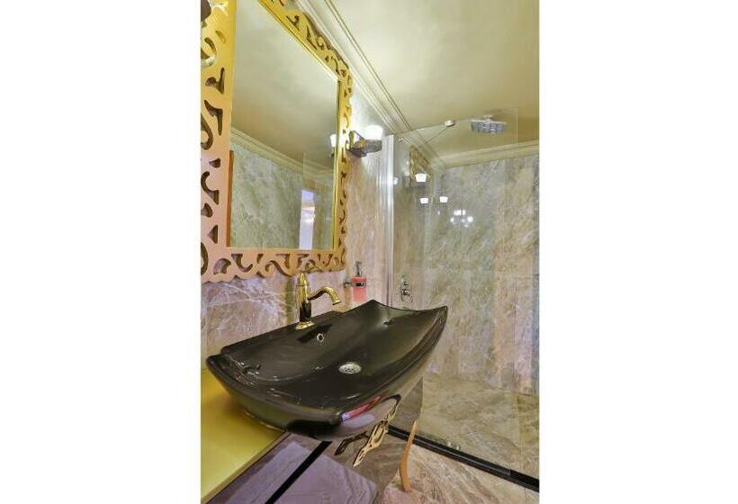 Deluxe room with river view, Mints Hotel   Adult Only