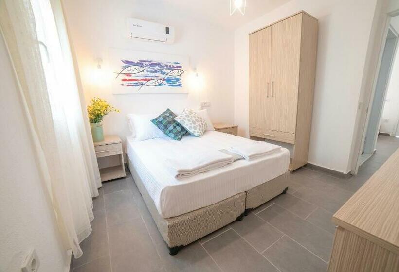 חדר משפחתי, Madda