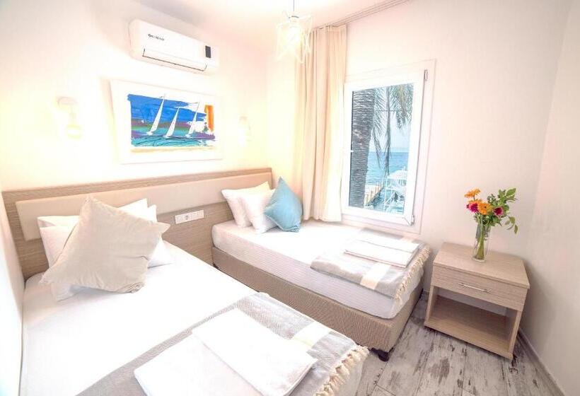 סוויטת דלוקס נוף לים, Madda