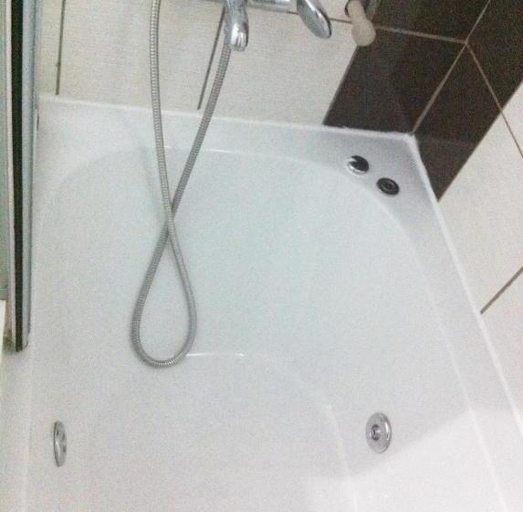 اتاق خانوادگی, Anatolia