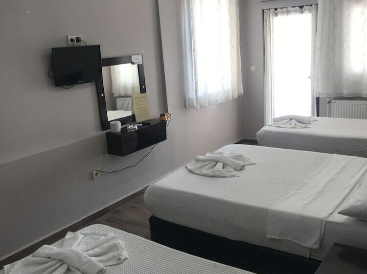 اتاق استاندارد چهار تخته, Anatolia