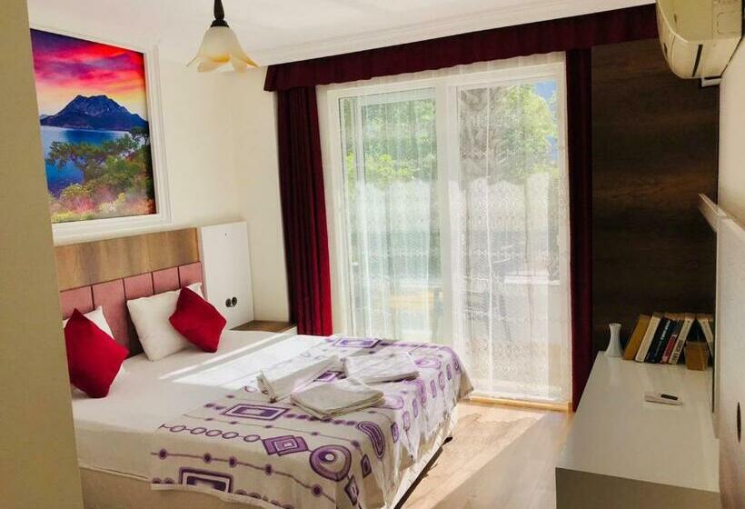 חדר סטנדרט לשלושה, Arikanda River Garden