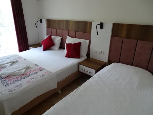 חדר משפחתי, Arikanda River Garden