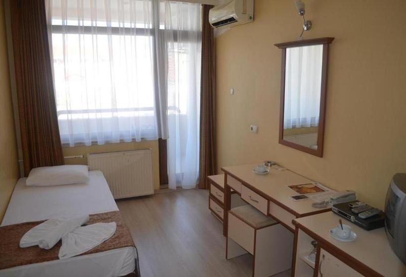 اتاق استاندارد یک نفره, Ayvalık Palas