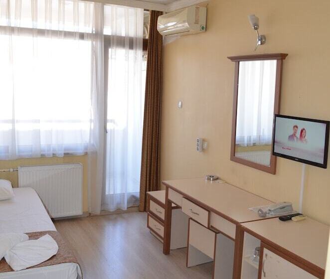 اتاق استاندارد یک نفره, Ayvalık Palas