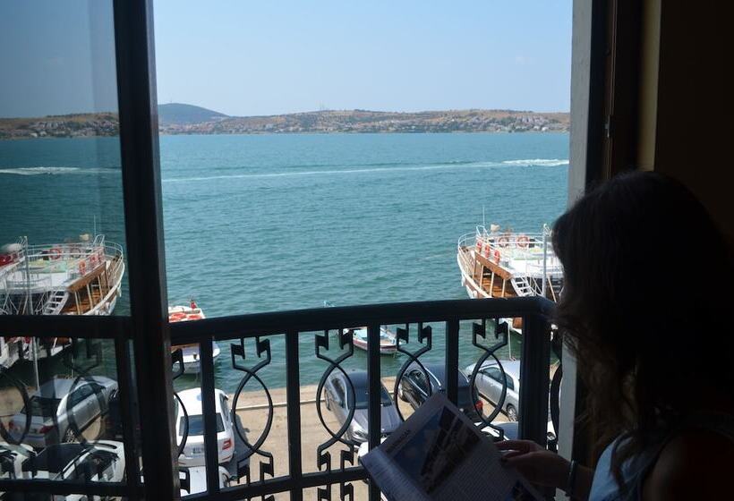 سوییت, Ayvalık Palas