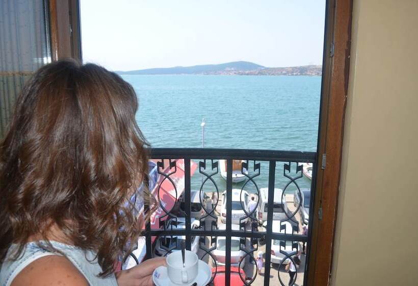 سوییت, Ayvalık Palas