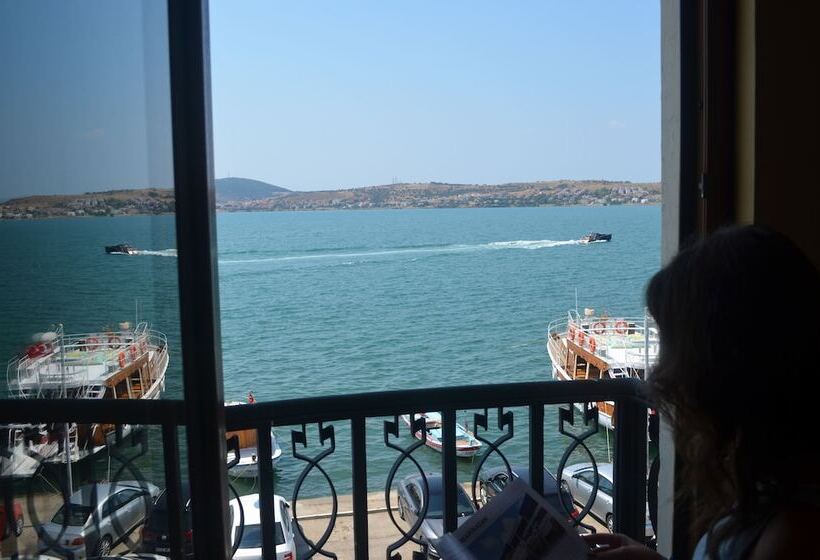 سوییت, Ayvalık Palas