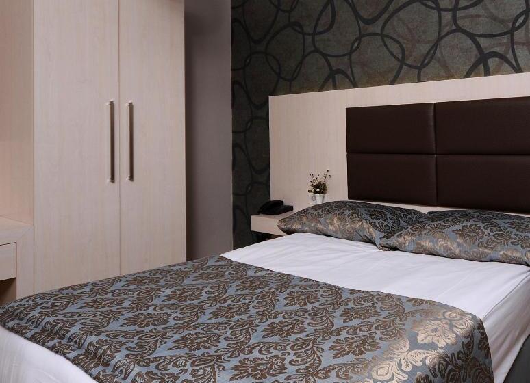 스탠다드 싱글 룸, Baykara