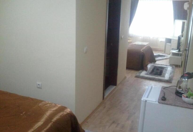 جناح جونيور, Aydogan