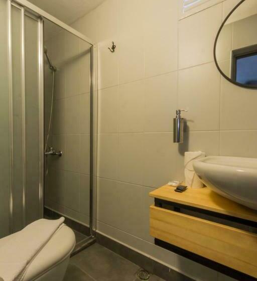 スタンダードトリプルルーム, Daphnis