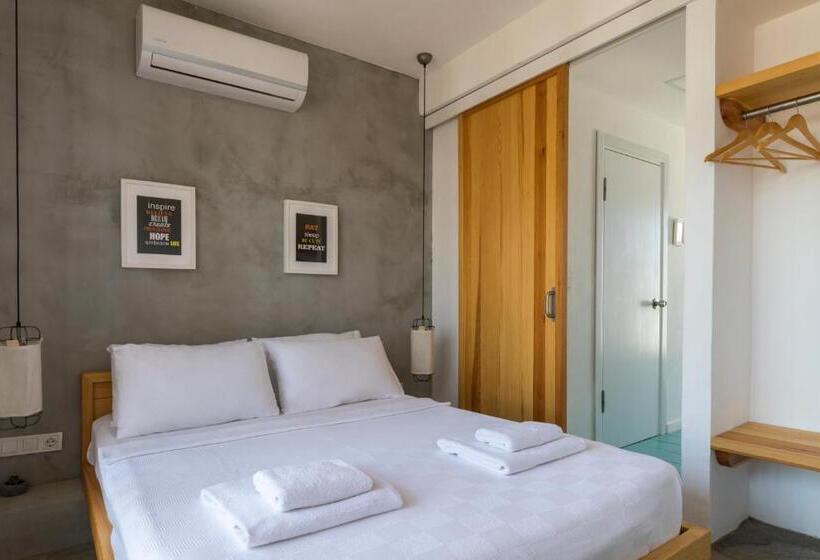 景色の見える一ベッドルームアパートメント, Daphnis