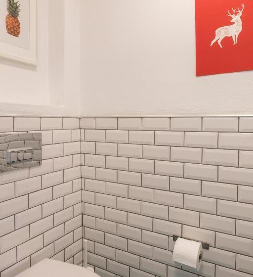 １階の１ベッドルームアパートメント, Daphnis