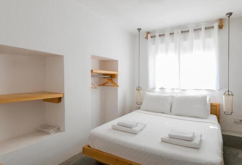 テラス付きスタンダードルーム, Daphnis