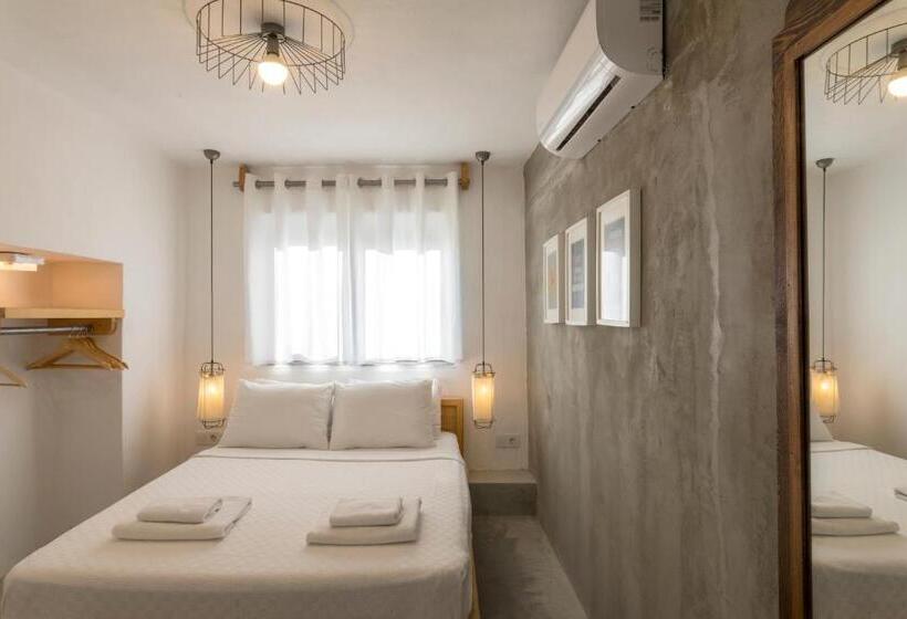 テラス付きスタンダードルーム, Daphnis