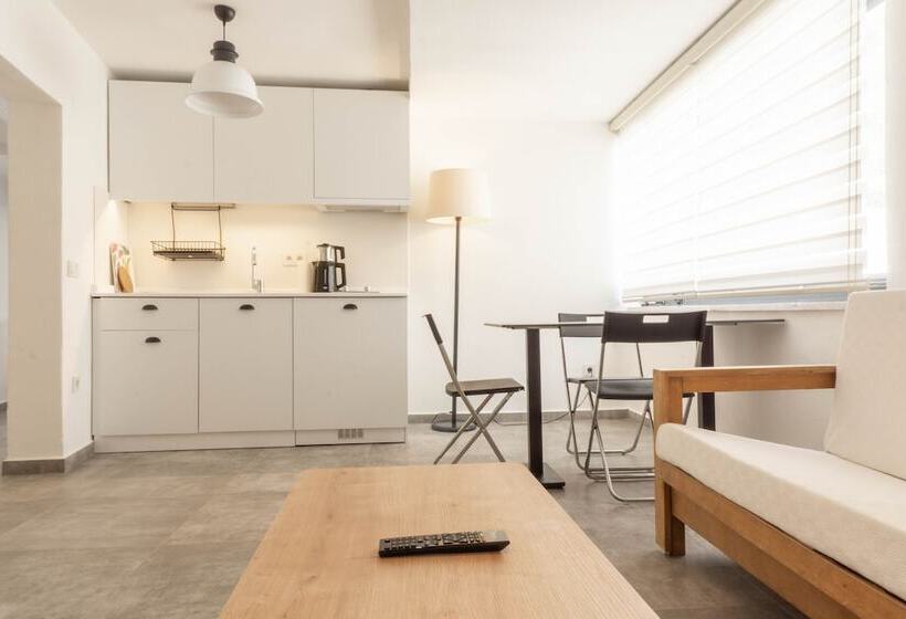 スイート（家族用）, Daphnis