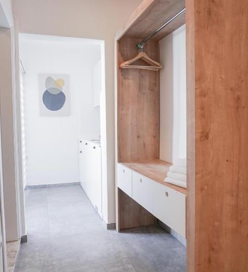 バルコニー付きスタンダードステューディオ, Daphnis