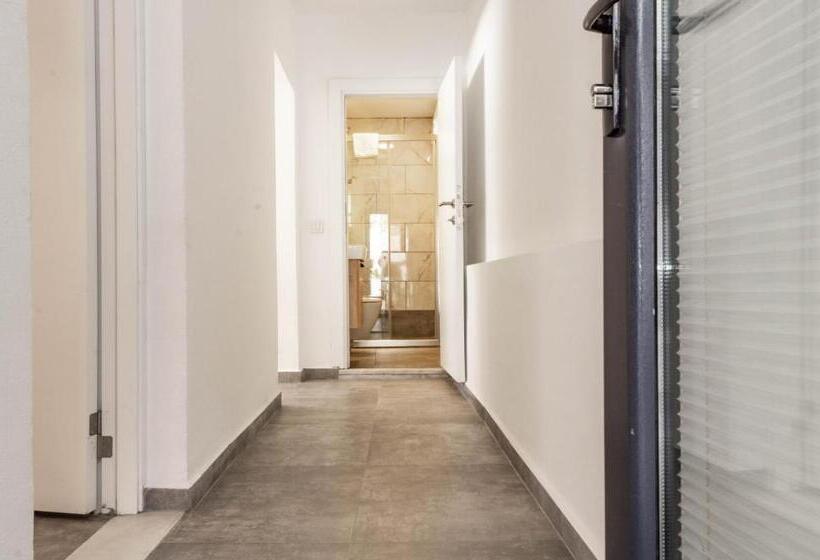 ファミリールーム, Daphnis