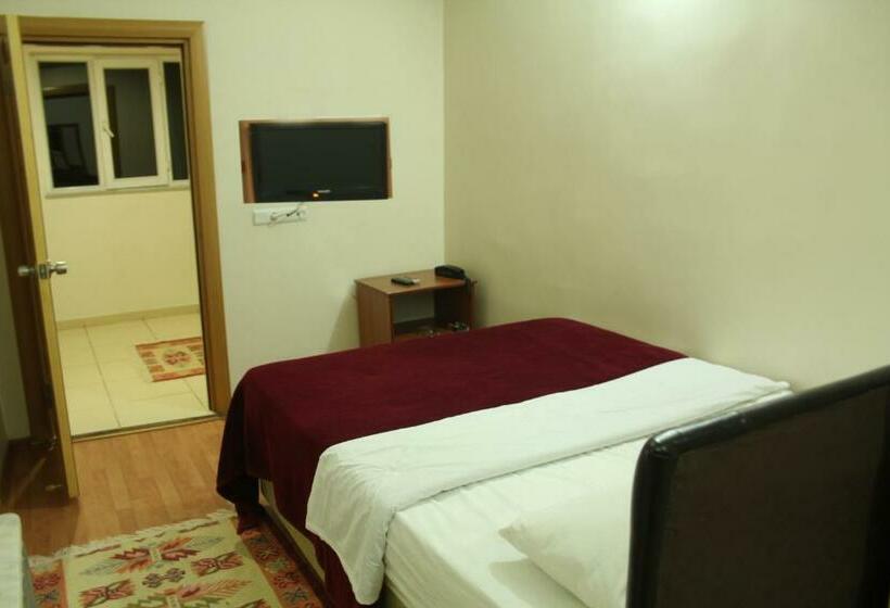 Номер Стандарт Индивидуальный, Köprücü