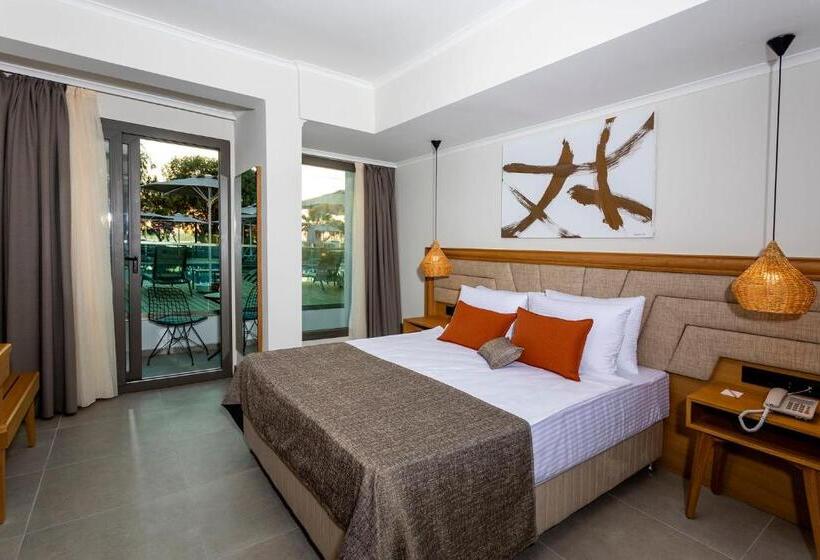 חדר סופריור, Yalıpark Beach