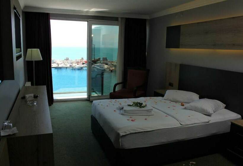 اتاق استاندارد سه نفره, Sinop Mola Otel