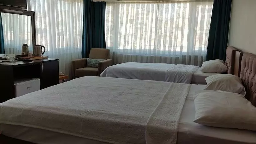 اتاق استاندارد سه نفره, Sinop Mola Otel