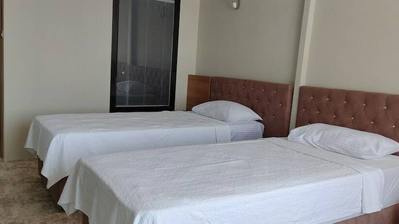 اتاق استاندارد سه نفره, Sinop Mola Otel