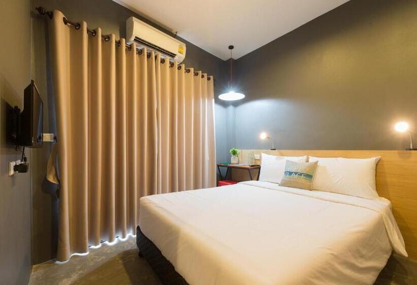 غرفة قياسية, Srisuksant Square