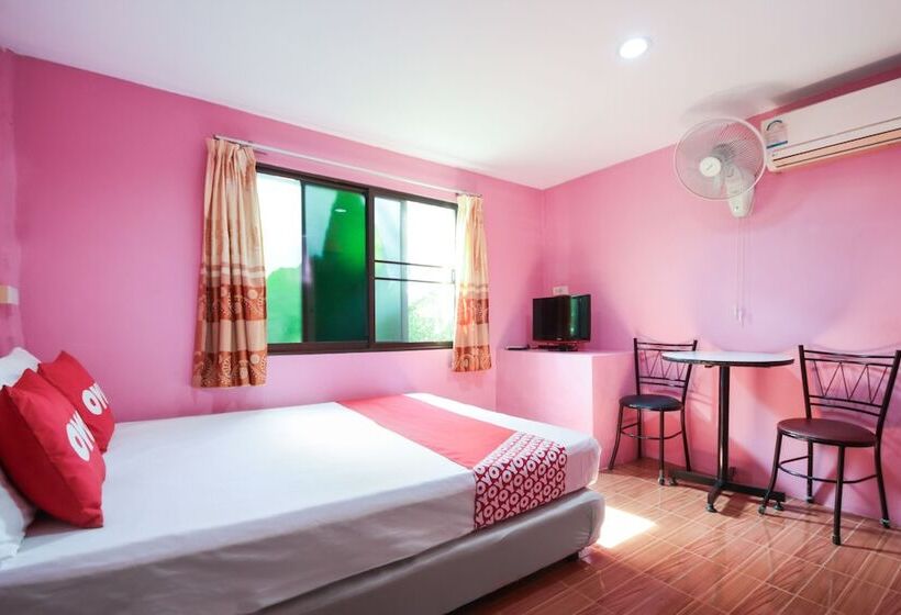 Habitación Estándar, Eden Hostel