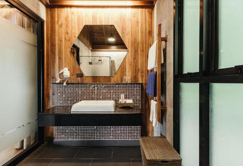 스위트 킹사이즈 침대, Aonang Fiore Resort Sha Extra Plus