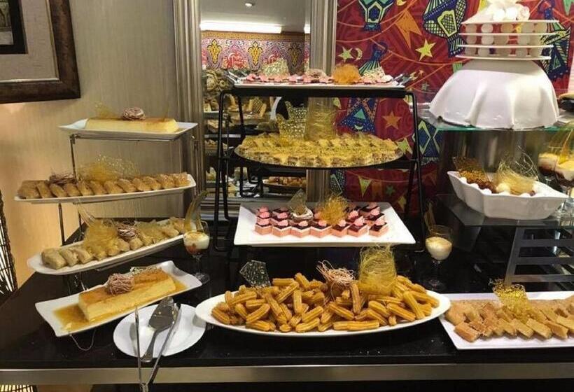 Habitació Triple Clàssica, Barakat Burhan